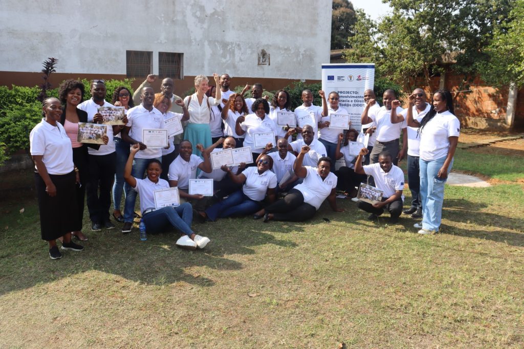 OTM-CS, gradua activistas sindicais e actores de mudança provenientes de todas as províncias e dos 15 sindicatos nacionais filiados incluindo a associação do sector informal da economia